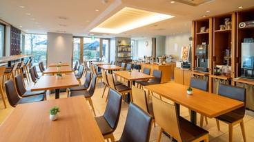 朝食スペース / 10