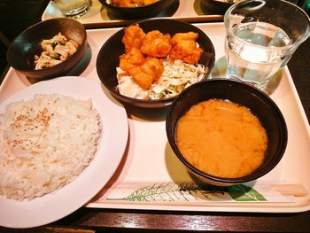 「天下鳥ます からあげ酒場 池袋東口店」料理 590771 ランチから揚げ定食　480円