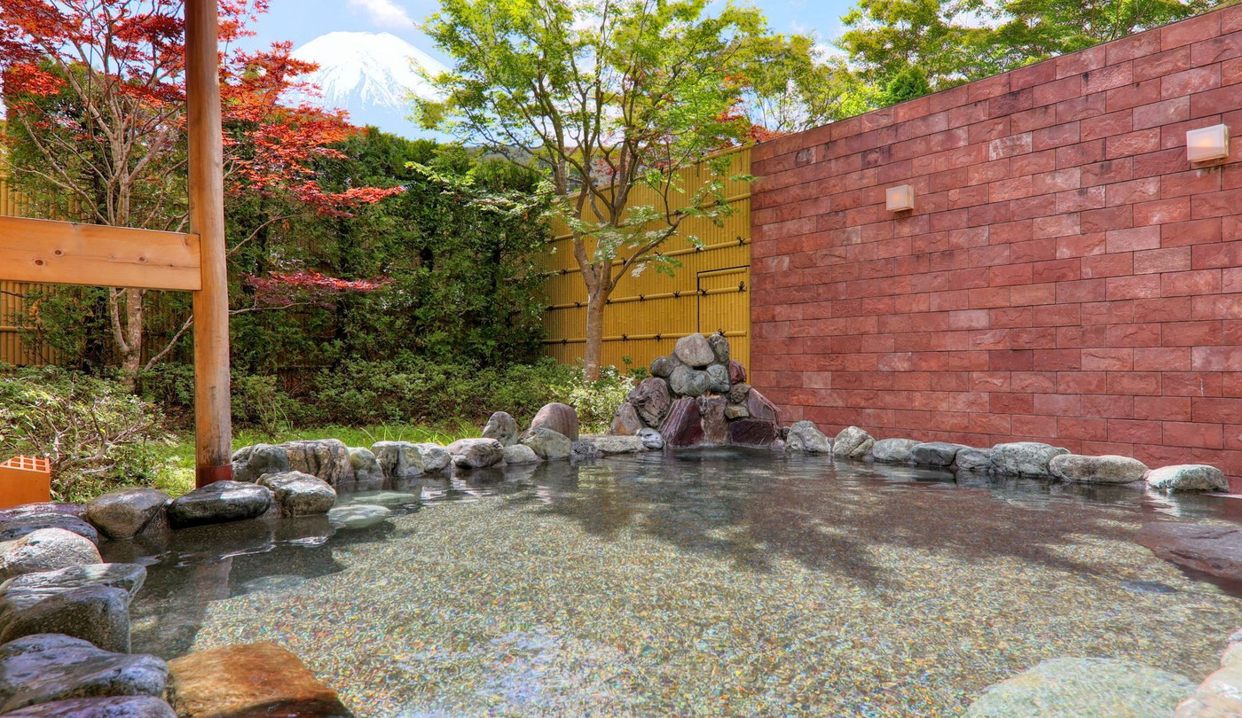 ママのご褒美♪「美肌の湯」と評判の温泉でひと休み3955205