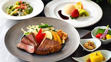 食事・飲み物 / 12