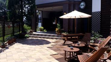 施設の入り口 / 13