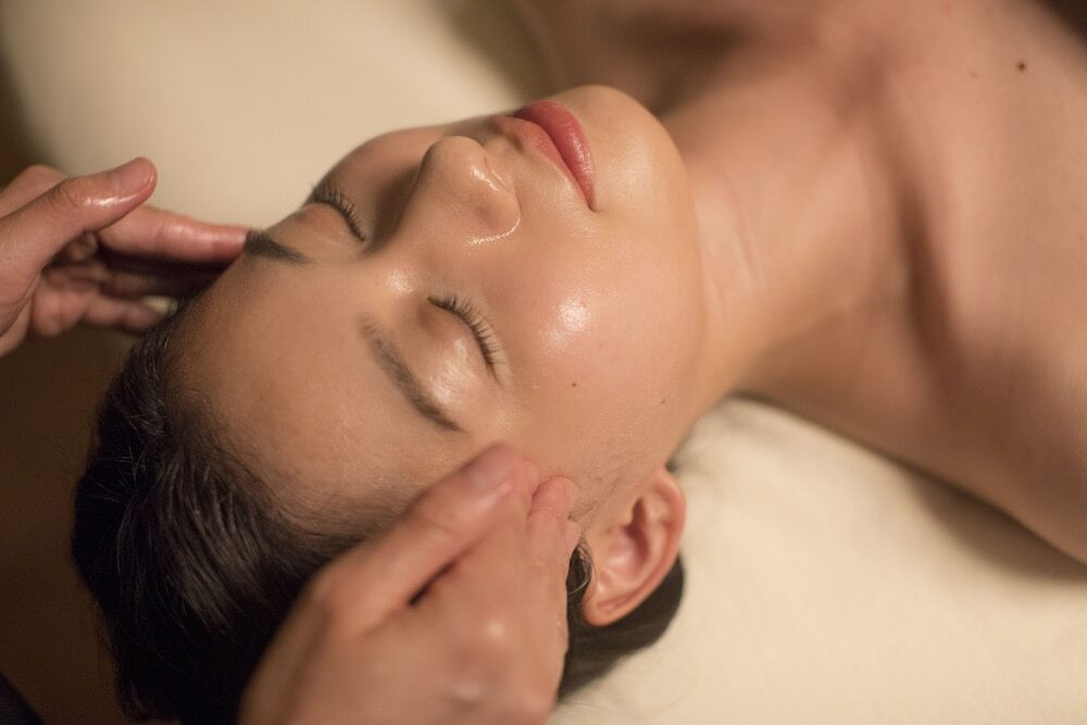 フェイシャル トリートメント