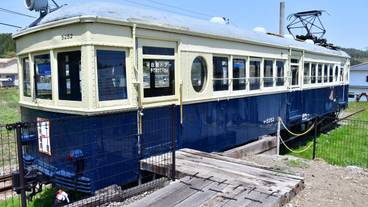 別所温泉駅　展示車両 / 2