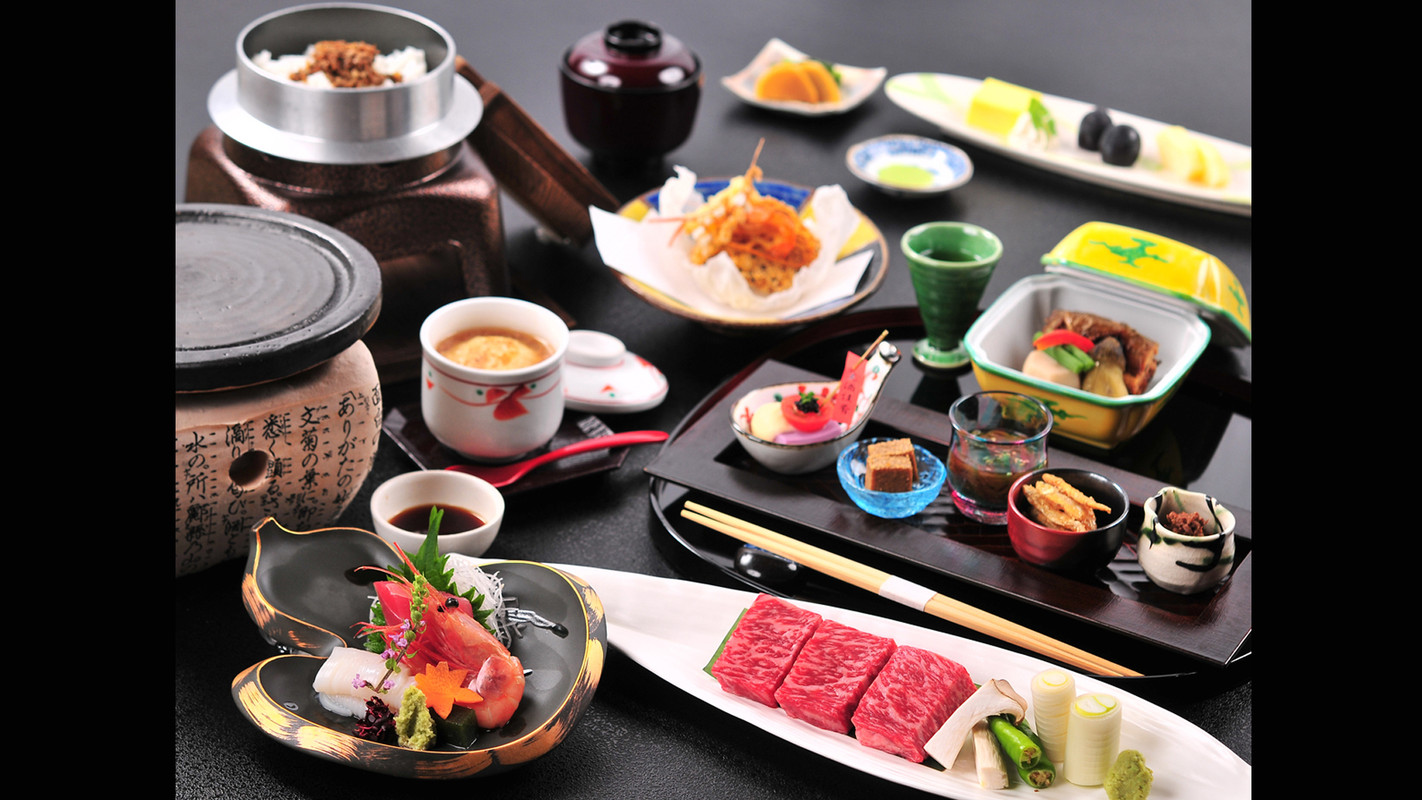 黒毛和牛の陶板焼きコース