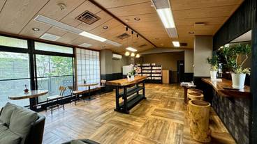 ロビーラウンジ / 6