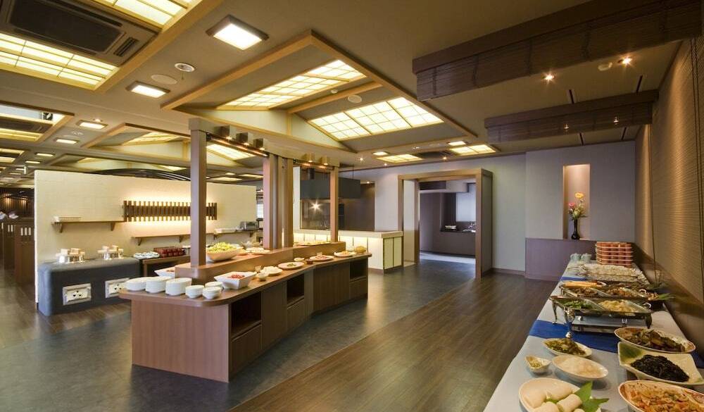 身体も心も喜ぶ
品数豊富な朝食 / 3