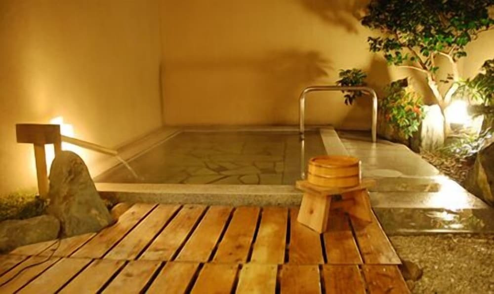 露天風呂や岩盤浴、薬膳料理で心身を浄化!3524314