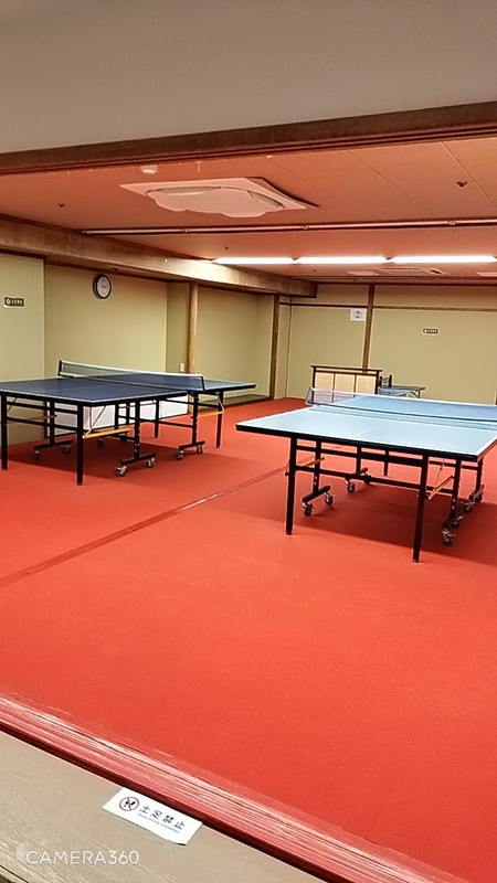 卓球ルーム、　ノートに記名する予約制です