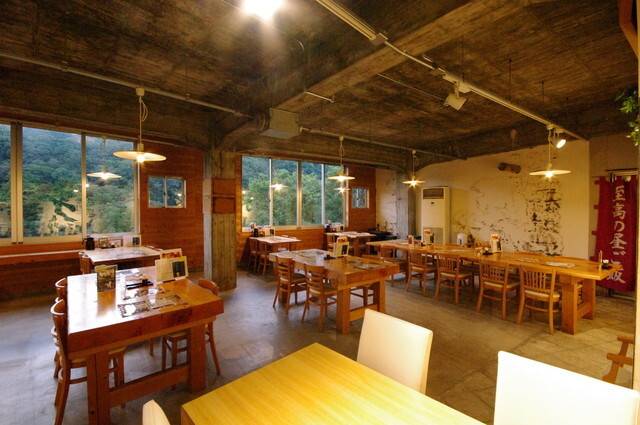 自然薯の名店で
至高のランチに舌鼓 / 3