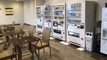 自動販売機 / 26