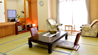 和室3名　岩風呂付