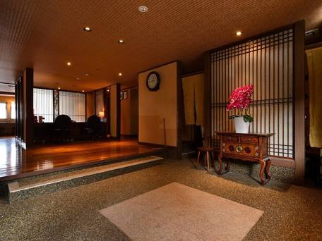 草津温泉 湯畑の宿 佳乃や / 2