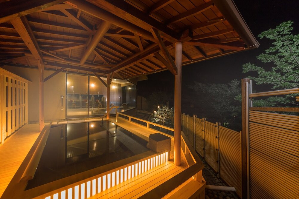 箱根の山と芦ノ湖が一望できる絶好のロケーション3483222