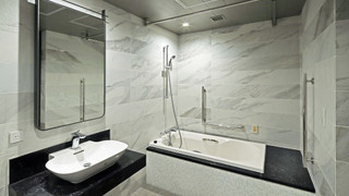 デラックスツインルーム　ユニバーサル 禁煙 [部屋定員：6歳以上2名, 0-5歳 2名]