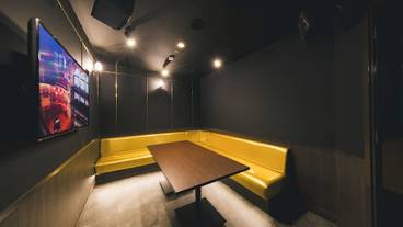 カラオケ ルーム / 13