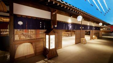 フード コート / 4