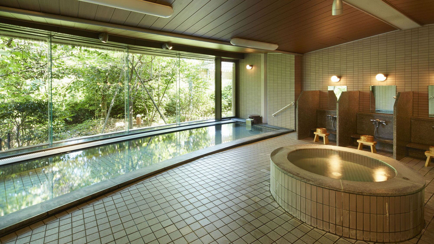 天然温水大浴場