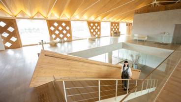 ロビー・階段 / 2