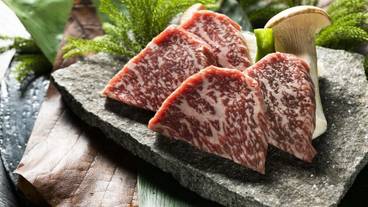 食事・飲み物 / 3