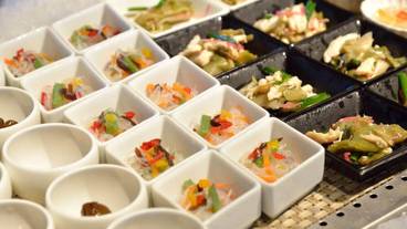 食事・飲み物 / 8