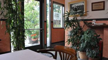 ロビー応接スペース / 2