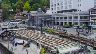 和室 (7.5畳) 湯畑側 (喫煙室)