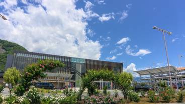 JR石和温泉駅 / 1