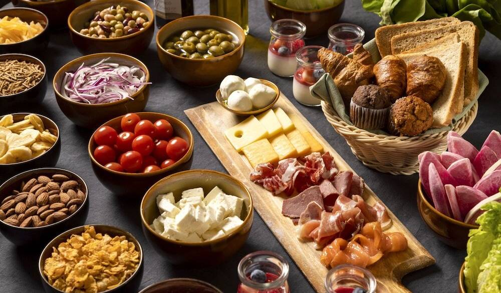 ビュッフェスタイルの
大満足モーニング / 1