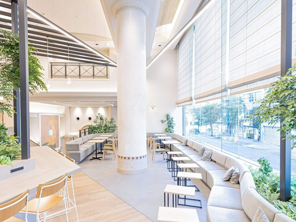 ロビーラウンジ