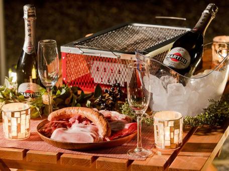 沖縄BBQビアガーデン＆キャンプ場 / 1