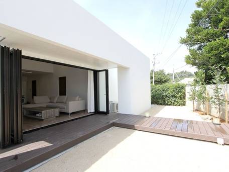 THE STELLA HAMAHIGA / 1