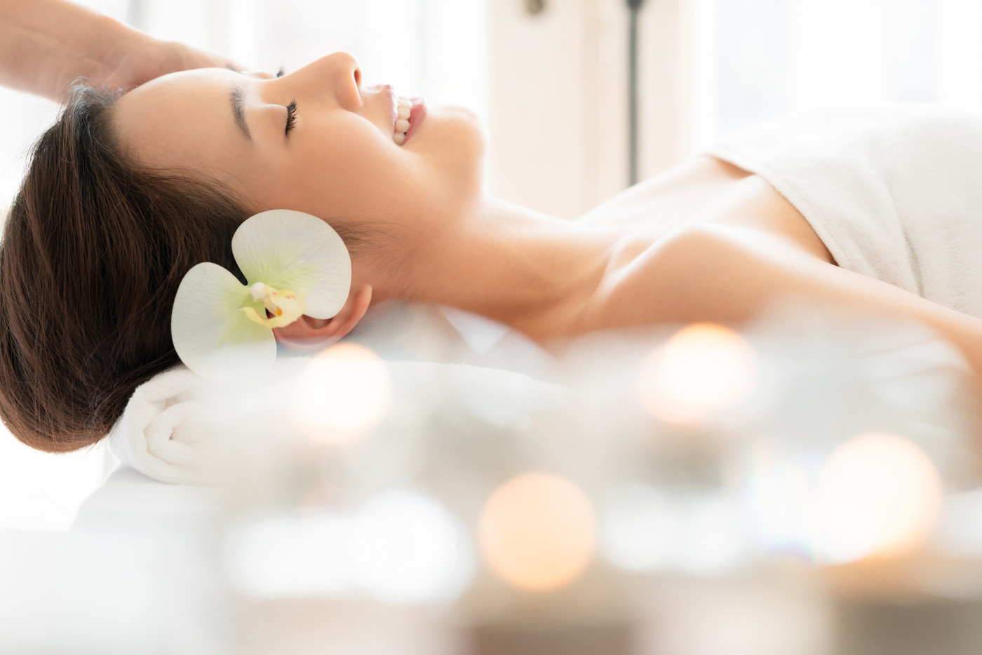 女性　リラックス　エステ