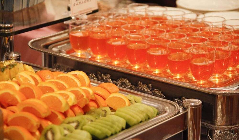 朝食バイキングで
お腹と心を満たして / 3