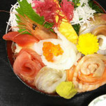 プリップリの海鮮丼に、静かな海も♡小田原の穴場的なデートスポット8選