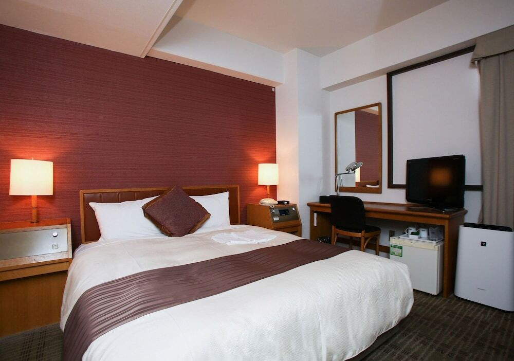 アーケード商店街に近く食べ歩きにもピッタリ3656516