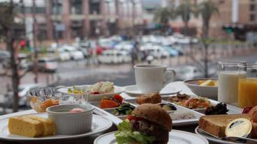 食事・飲み物 / 1