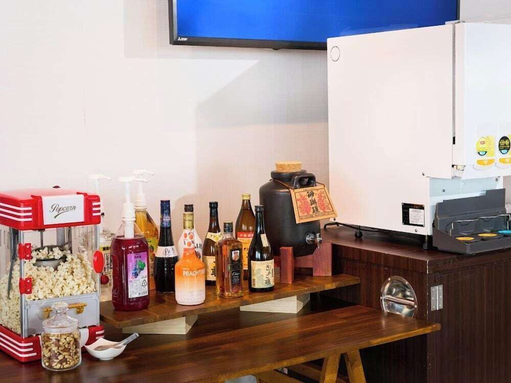 ラウンジ