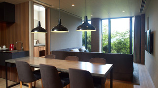 コンドミニアム C