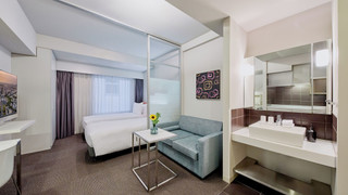 エグゼクティブ スタジオ シングルベッド 2 台