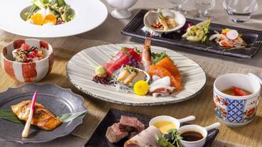 食事・飲み物 / 13