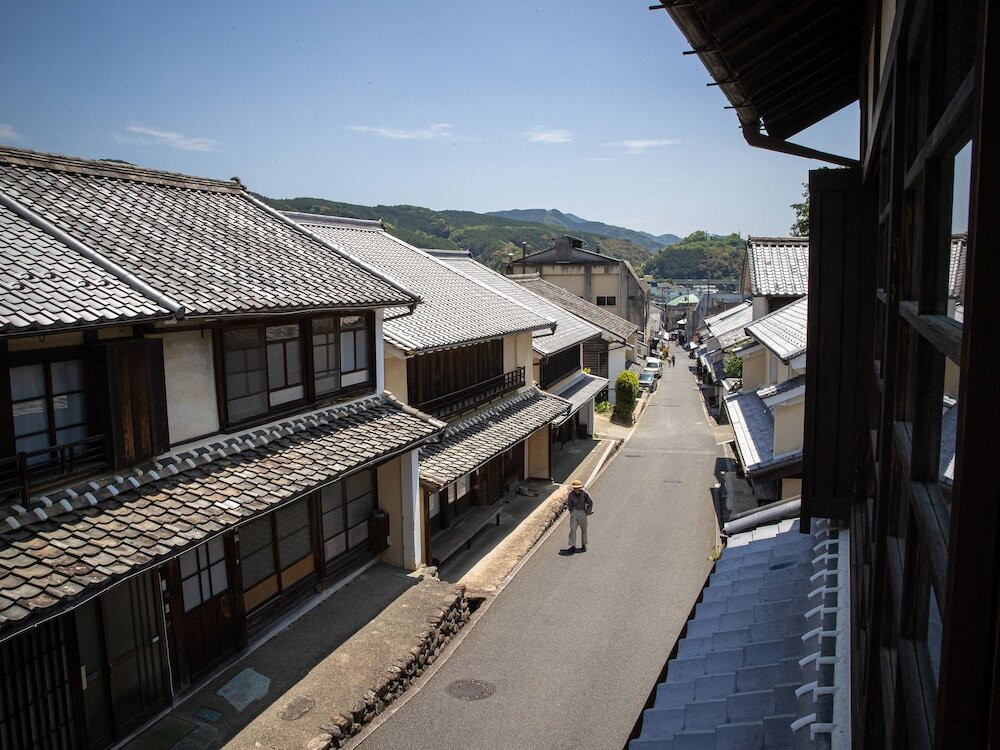 「内子の宿」があるのは明治情緒が残る“町並み保存地区”3694193