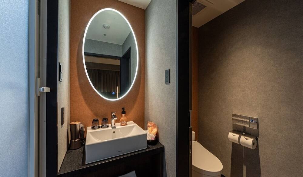 エグゼクティブ／トイレ一例 / 3