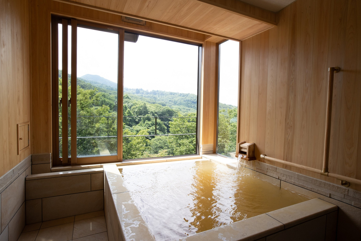 リニューアルオープンした貸切風呂で極上のひととき3636796