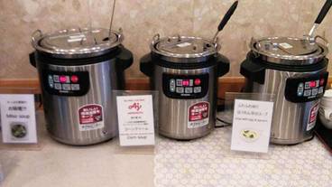 食事・飲み物 / 3