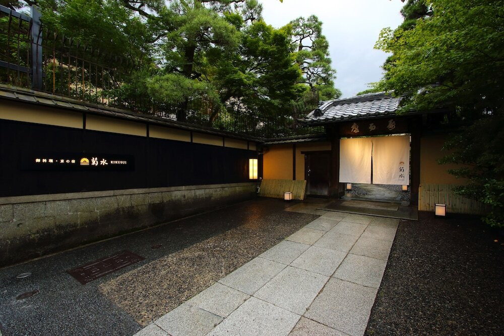 南禅寺そばにある、美しい庭園が自慢の料理旅館4238468