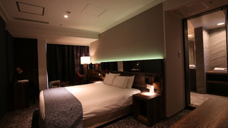 グランド ダブルルーム (ユニットタイプバスルーム、トイレ仕切り、シャワーブース)