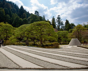さらに進んで名所「銀閣寺(慈照寺)」へ739749