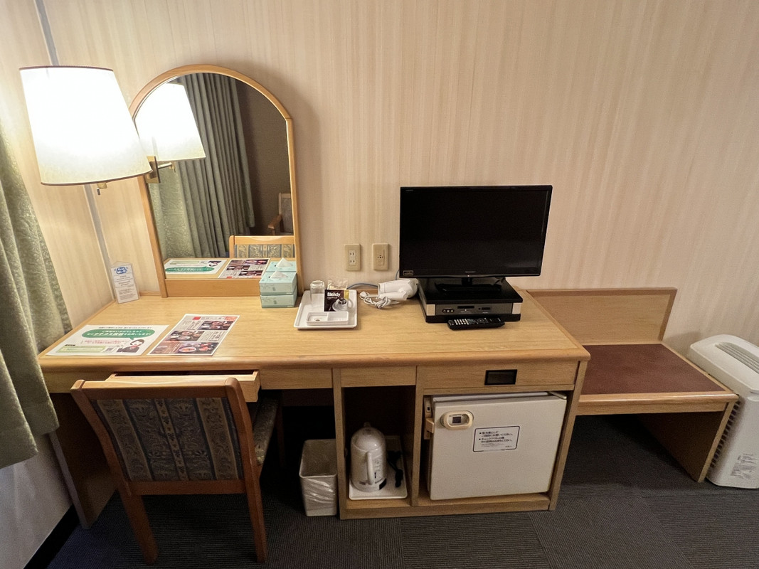 テレビちっちゃい。