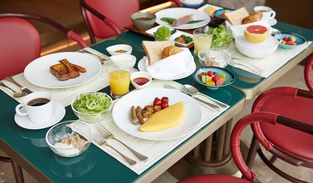 朝日を浴びながら
気分良く朝食を / 4
