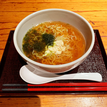 ホテル内の食事はハラール対応、礼拝室もあるホテル3704255